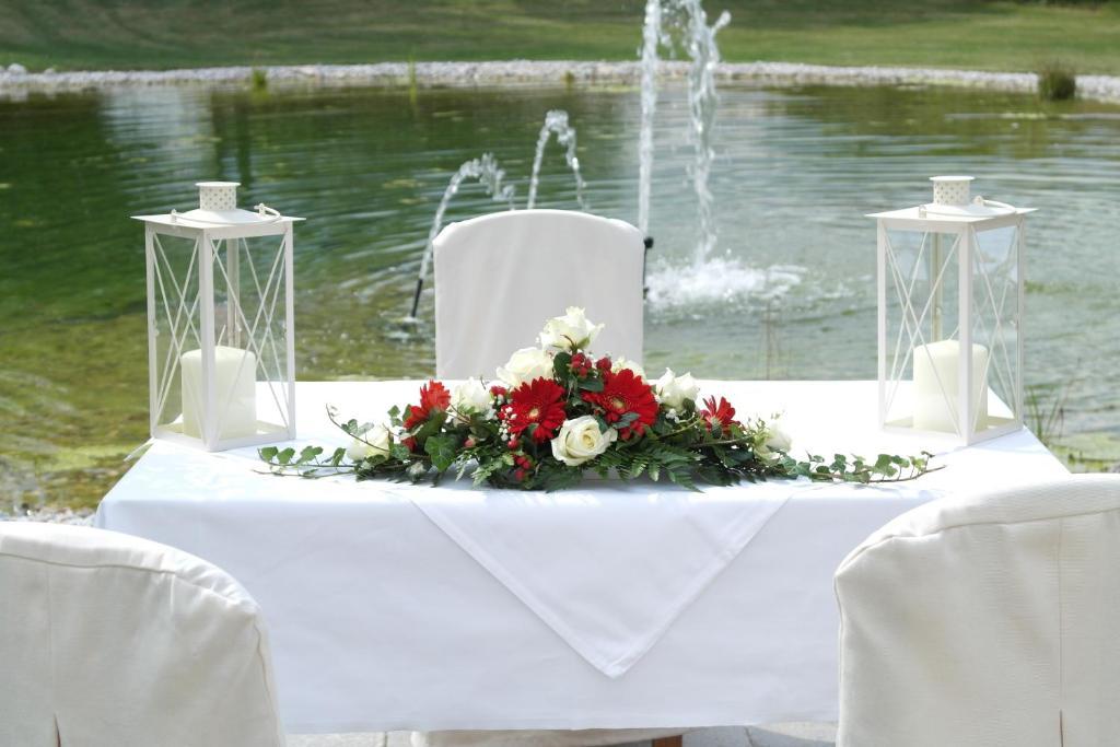 Grandhotel Niederoesterreichischer Hof Lanzenkirchen 외부 사진