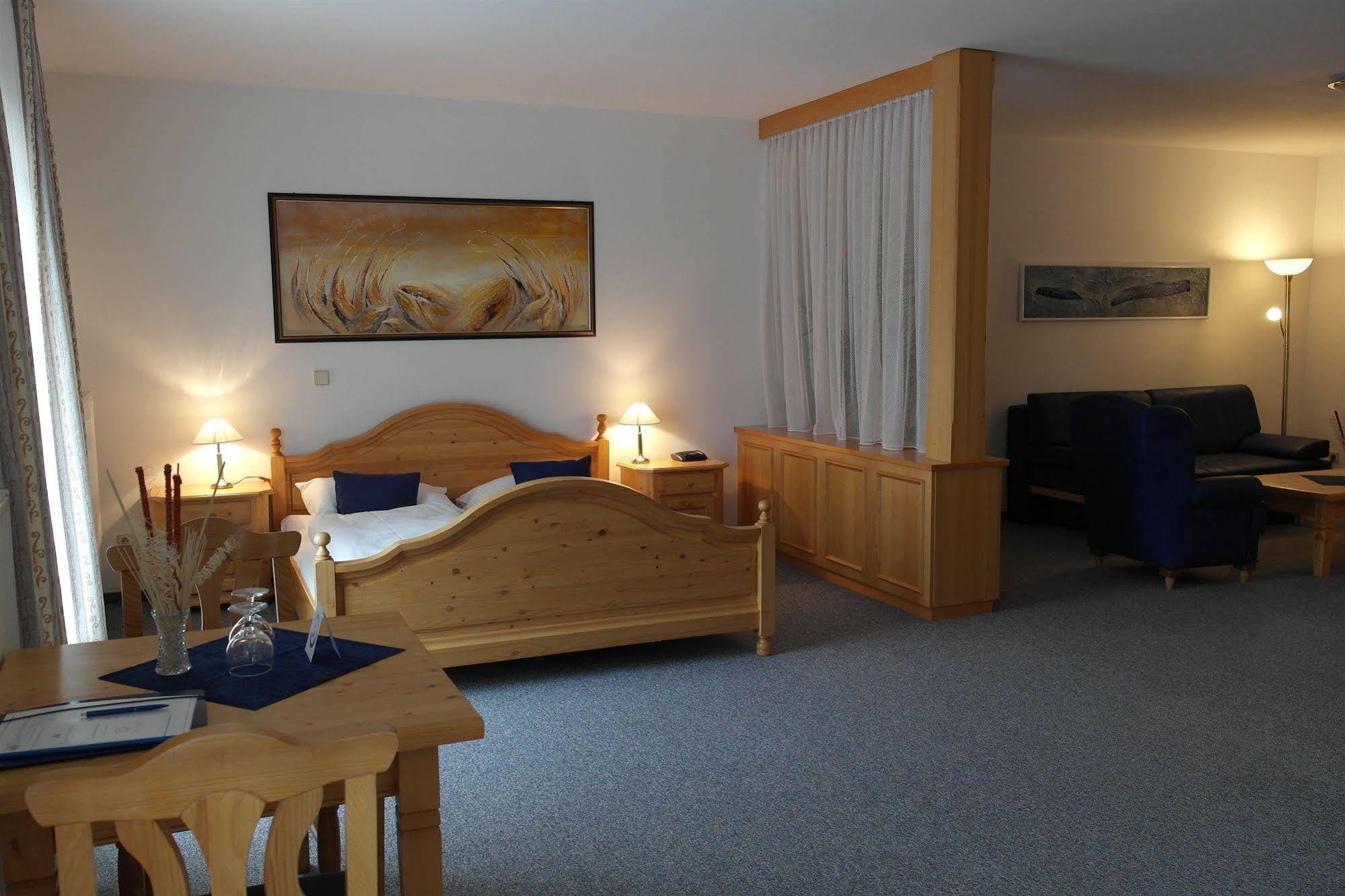 Grandhotel Niederoesterreichischer Hof Lanzenkirchen 외부 사진